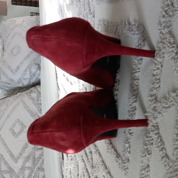 Suede leather heels - Picture 2 of 3